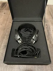 Sennheiser HD 800 S Headband Headphones - Black. Mint condition, lighty used. Developed in Germany and precision-built...