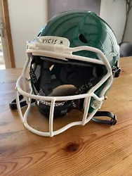 Vicis Football Helmet Youth S / M. One of the best helmets my son has ever worn. He has grown out of it now, so time to...