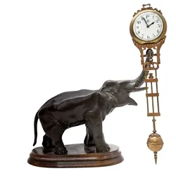 Pendule mystérieuse à léléphant Art déco 1930 hauteur 27 cm largeur 23 cm