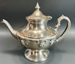 Sheffield Repose Grapevine Silver On Copper Tea Coffee Pot 10” Vintage. In very good condition.Also see my matching...