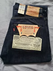Jeans Levi’s LVC 501XX 1947 Big E W33 L38. Denim de très grande qualité et reproduction fidèle du modèle original...