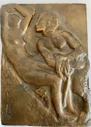Superbe bas relief en bronze illustrant la légende dAntiope.