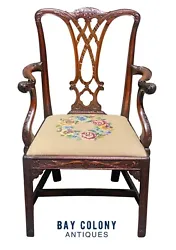 The chair has a pierced splat & is heavily carved with a ton of different designs including punch carvings, Acanthus...