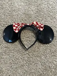VINTAGE Disney World 1980s Minnie Mouse Ears Headband Black With Polka Dot Bow.