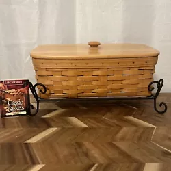 Vanity basket with two protector trays, iron rack and lid.