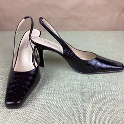 PreownedElegant Comfortable WearEasy Pull On, Leather Upper, Logo, Dark Burgundy almost BlackShoes are in very good...
