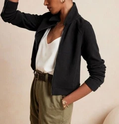 Content: 56% Cotton, 31% Polyester, 12% Rayon, 1% Spandex. Long sleeves with zipper cuffs. Center back seam. L: Armpit...