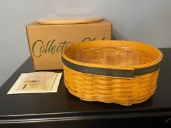 For sale is a highly sought-after Longaberger 2000 Collectors Club #1 Harmony Basket. This beautiful basket is a...