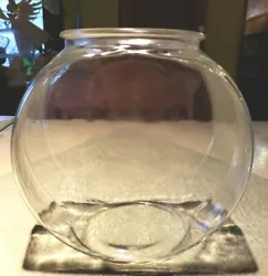 Vintage 1 Gallon Canteen Drum Style Glass Fish Bowl Aquarium Clear. Condition is Used. Shipped with USPS Priority Mail.