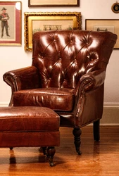 Only one minor condition issue of note, there is a small crack in the wood on one of the legs of the ottoman. This does...