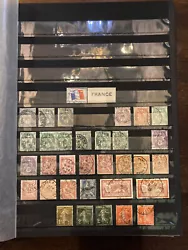 Collection livrée sur pages de classeurs.