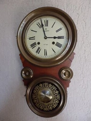 ANCIEN CARILLON REGULATOR 3 TIGES. profondeur 12 cm. largeur 28 cm. hauteur 50 cm.
