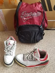 lots basket Nike air Jordan  + sac a dos nike homme taille 43 Sac à dos 25 litre vintage État du sac 10/10 État des...