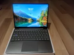 I5 11G 1135G7 2,40 GHZ 4cores 8 processors. Microsoft surface laptop GO 2.