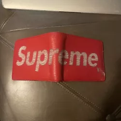 Supreme Mens Red GG Supreme Canvas Bi-fold wallet. Condition is Pre-owned. Shipped with USPS Ground Advantage.