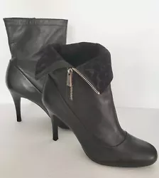 COACH Bethie Black Nappa Leather Side Zip Heeled Boots Size 10.5. There isnt a size so the measurement is 10 3/4