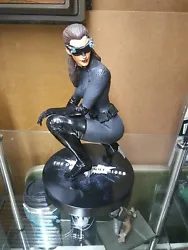 DC Collectibles The Dark Knight Rises Catwomen 1/6 Scale Icon Statue. ITEM HAS BEEN DISPLAYED, BUT NOT USED AS A TOY!,...