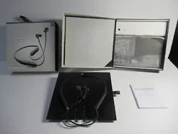 This buy it now auction is for the Sol Republic headphones pictured above
