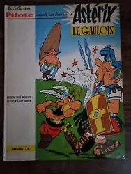 Asterix le Gaulois collection Pilote. 3 titres au dos. Pas de déchirures, pas de dessins crayonnage ou coloriage,...