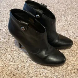 Barely worn! My loss is your gain!Comes from a clean, smoke free home. Inquire with more questions. Bundle with other...
