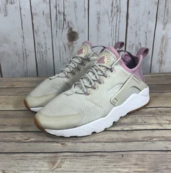 Item Condition - Preowned and previously worn but still in good overall condition. The item has been worn so shows...