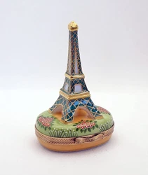 This gorgeous Limoges box is a beautiful work of art with signed by the artist Limoges France mark. Authentic French...