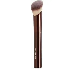 Hourglass Ambient Soft Glow Foundation Brush.