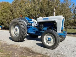 1963 Ford 4000 Utility Row-Crop Tractor A++ NO RESERVE - PTO, 3PT, 55HPUp for NO RESERVE auction is an incredibly well...