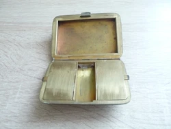 Ancien poudrier boite à timbres à pilule.