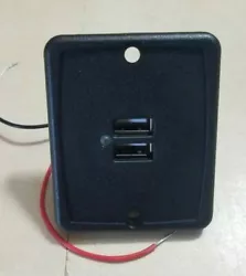 1 RV Dual-Port USB Charging Outlet 5V Black.