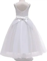 Cotton lined for a smooth and comfortable fit. Cotton, satin, lace, tulle. The top of the dress made of beautiful soft...