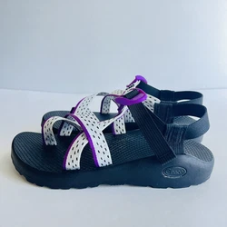 Chaco Z/Cloud Women’s Size 9 Dragon Fruit Fuchsia Sandals Strap Buckle Outdoor Casual. Good Pre-Owned Condition....