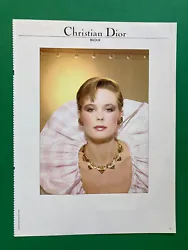 Publicité Christian Dior. Christian Dior advertising. 31,5 x 24 cm. très bon état.