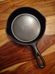 Cast Iron Skillet #3, Unknown Maker, Fully Restored.  Skillet has slight wobble & spin.  No cracks, no pitting and no...