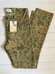 LEVIS 510 SLIM CAMO JEANS SIZE 16 NWT RETAIL $40. Features Sits below waist , skinny leg , skinny fit Nice camo pattern...