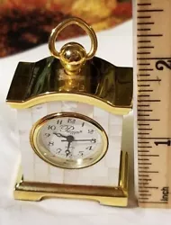 Small Desk Clock - does not run,for parts or repair.