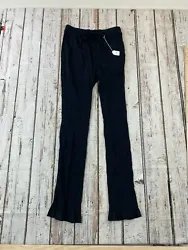 Pants Is In Good Condition. Good For Casual And Travel Use. Because of different lightings and computer display, the...