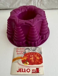 NEW JELL-O Mold / Bundt Shape. and Design on this Jell-O Mold. Includes Recipe Book.
