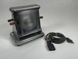 Strong cloth cord and stylish Deco design. This Old toaster works great and heats up very quickly.