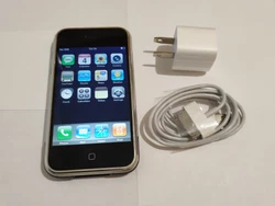 Several reports on the iPhone and Apple-related music are available in the iPod application. Diversi servizi sulliPhone...