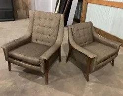 MCM Kroehler Advant Matching His & Hers Chairs out of local estate. These are the harder to find set with the squared...