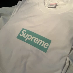 Supreme Tiffany & Co. Box Logo Tee. Reasonable offers will be considered 🙏Authentic 100%