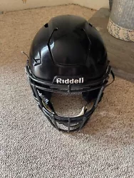 2017 Riddell Speed Flex Football Helmet- Size Large - Black EUC Reconditioned. Used helmet completely taken apart and...
