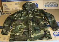 Item: US Military Issue Goretex Cold Weather Jacket Parka. Size XL Regular, NSN 8415-01-228-1321. Condition: Pre-owned,...