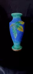 Louis DAGE PARIS (1885-1961) Vase en céramique Art Déco et bronze, à décor Végétal.  Hauteur 24 cm Base 8 cm,...