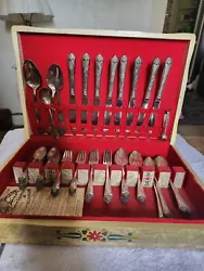 This is for a 1-1847 Rogers Bros silverware set in the original case.