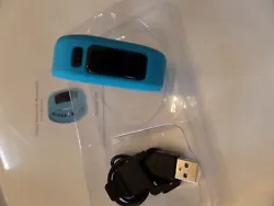 Blue Smartband - Unused and New. NOT suitable for swimming and shower. (There are many cheap products in the market....