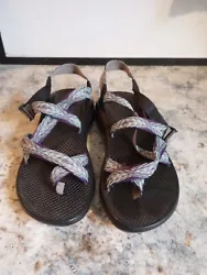 Used Women’s classic Chaco 10 W Strappy Sandal.  Well loved old school chacos. Unfortunately I just dont reach for...