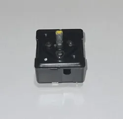 316095503 OEM Kenmore Range Warming Drawer Control Switch. This is a USED PART in perfect working condition. Make sure...