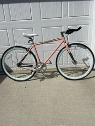 Get ready for Spring and bike rides with your kids with this amazing fixed gear, commuter-type bike. Hard-to-find size...